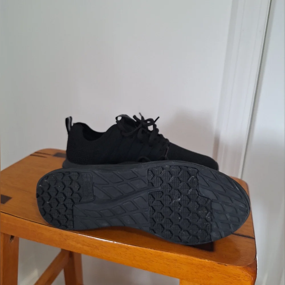 SHOES FOR CREWS Everlight Black Mens Sz 7